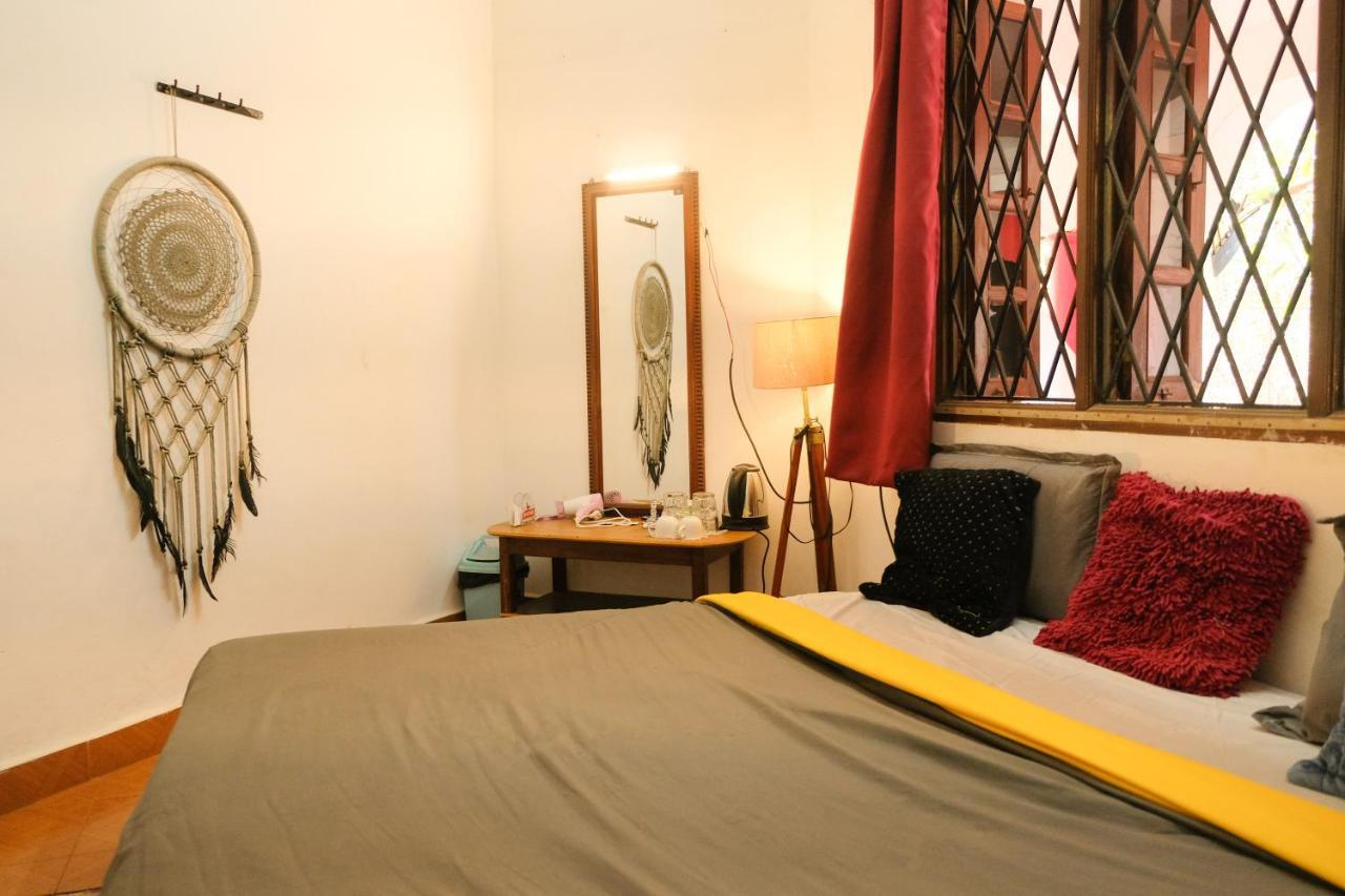 Mitra Hostel Vagator Esterno foto